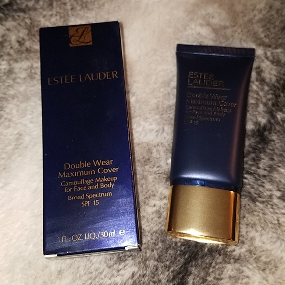Estee Lauder Other - Estee Lauder Double Wear maximum cover Foundation